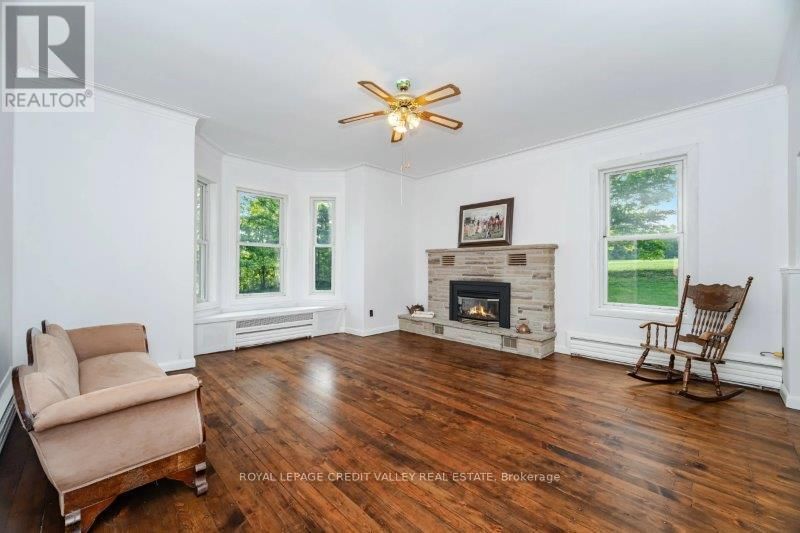 15719 SHAWS CREEK ROAD Image 12
