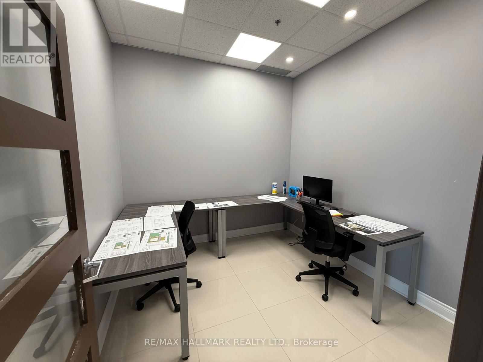 407 - 218 EXPORT BOULEVARD Image 11