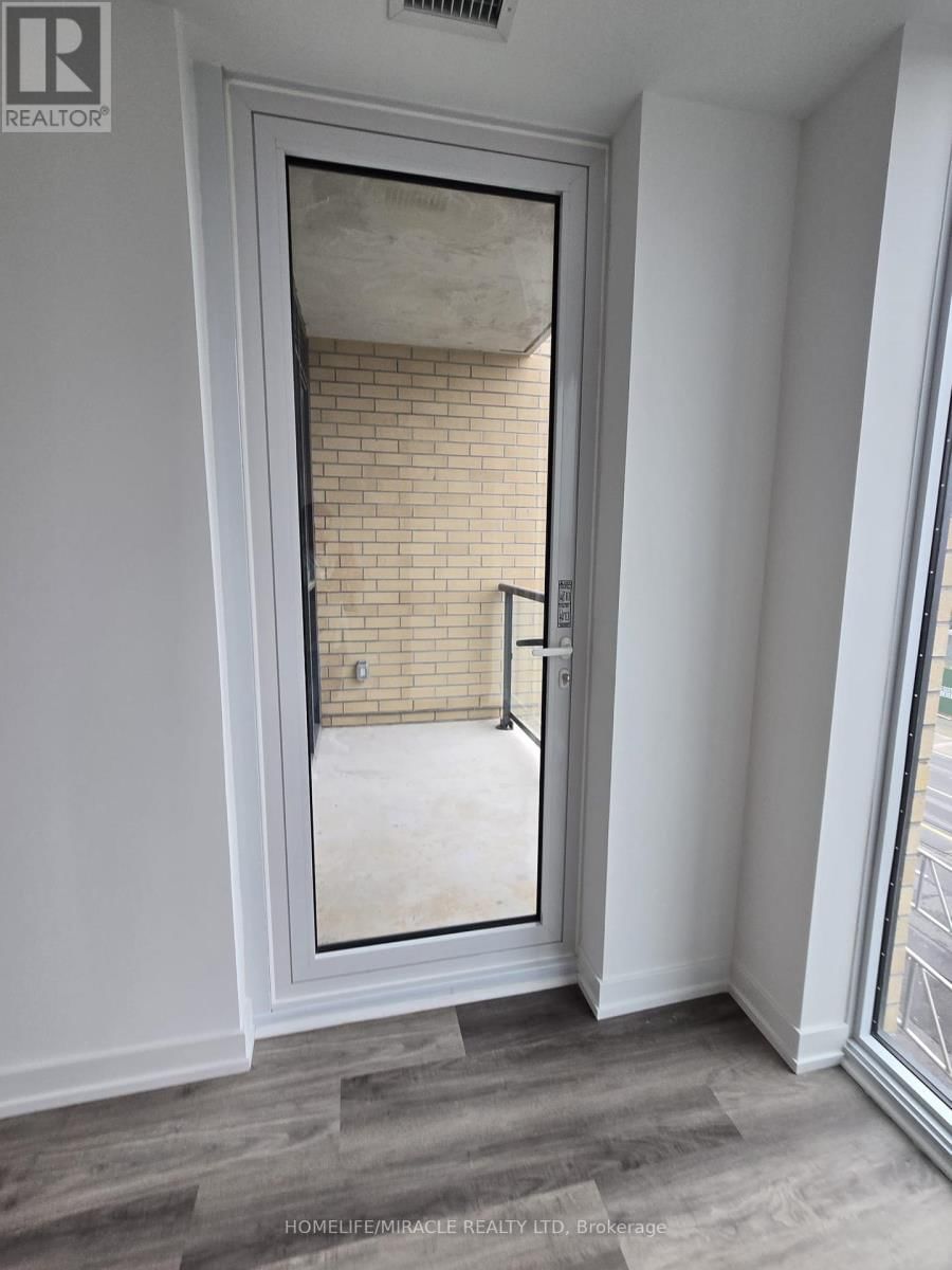 314 - 6 CHARTWELL ROAD Image 7