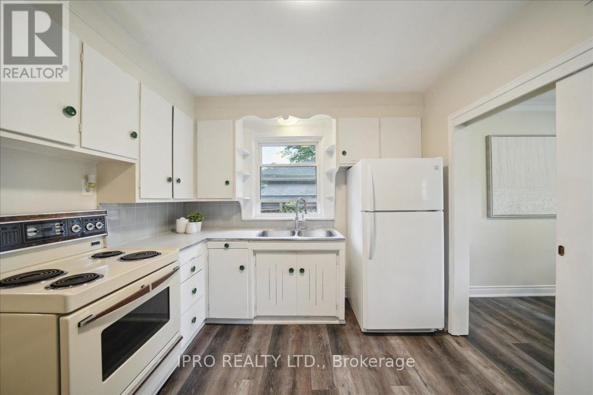 34 APPLEDALE ROAD Image 11