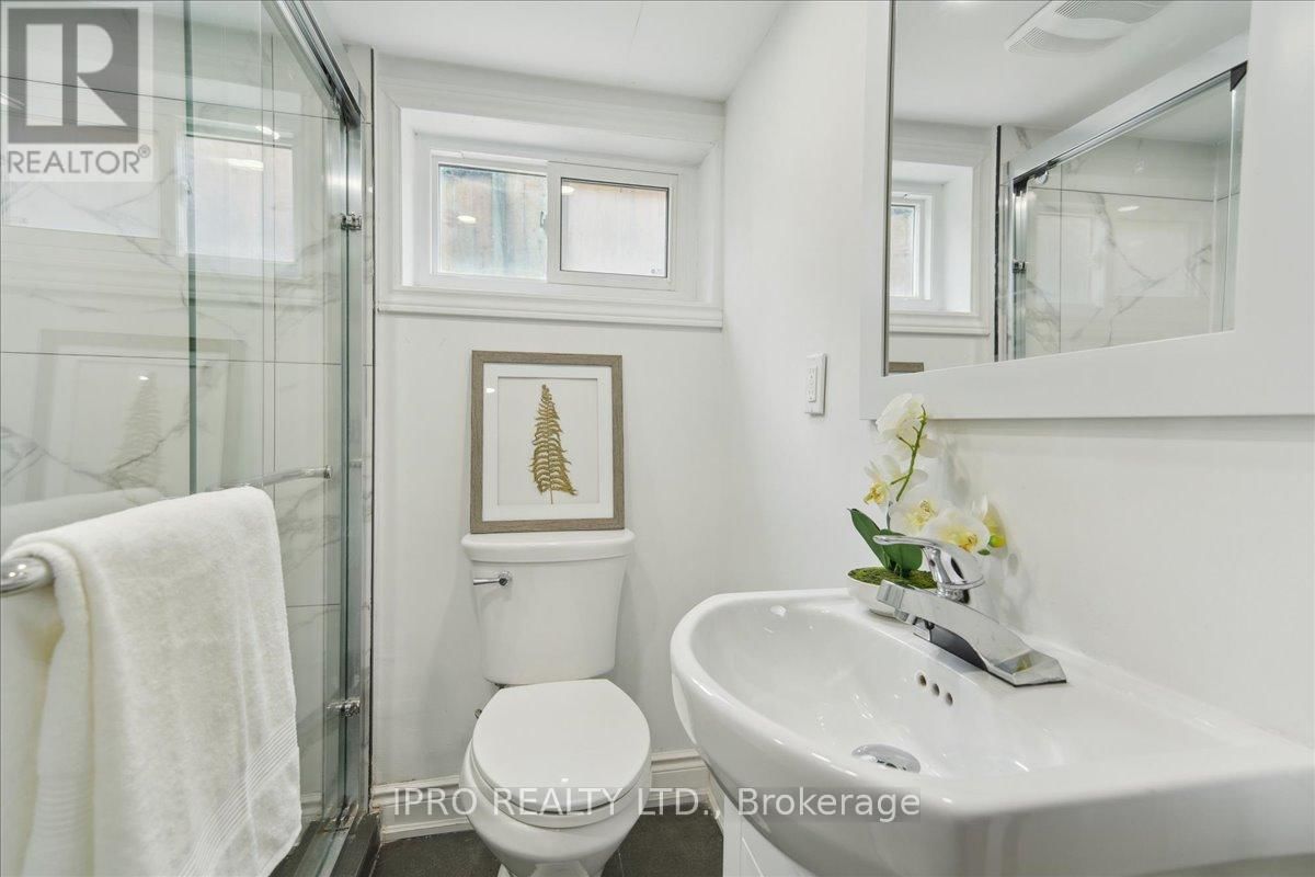 34 APPLEDALE ROAD Image 22
