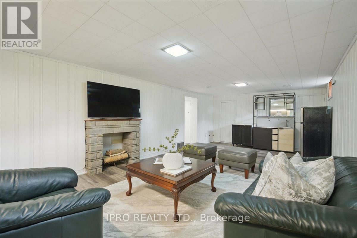 34 APPLEDALE ROAD Image 24