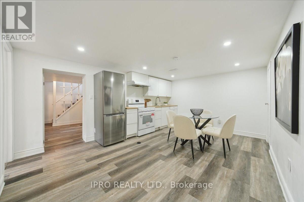 34 APPLEDALE ROAD Image 25