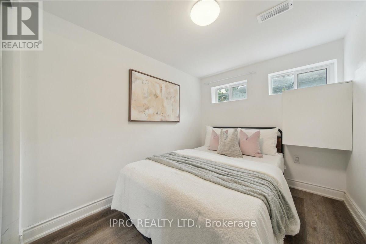 34 APPLEDALE ROAD Image 26