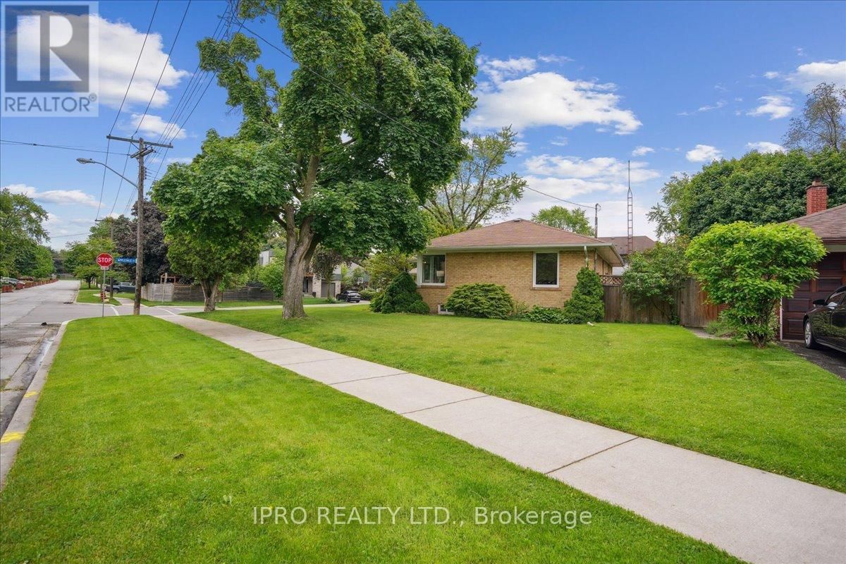 34 APPLEDALE ROAD Image 32
