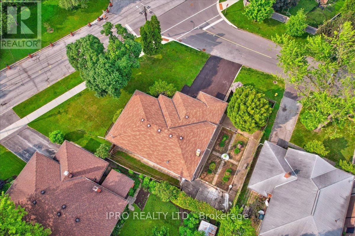 34 APPLEDALE ROAD Image 33