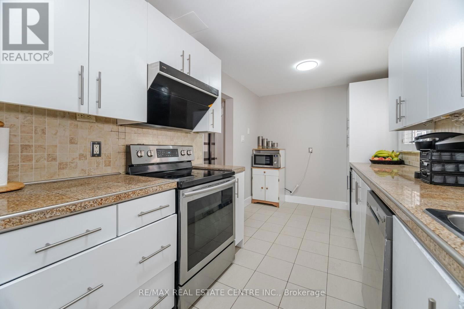 54 ROYAL PALM DRIVE Image 10