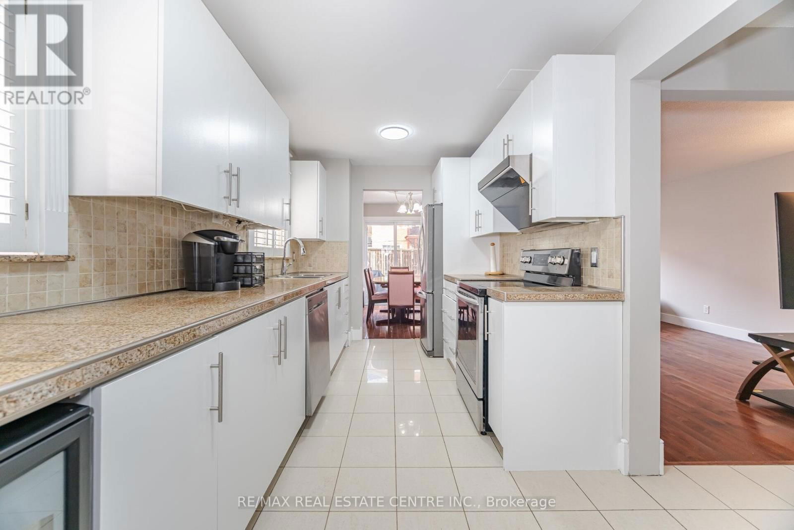 54 ROYAL PALM DRIVE Image 12
