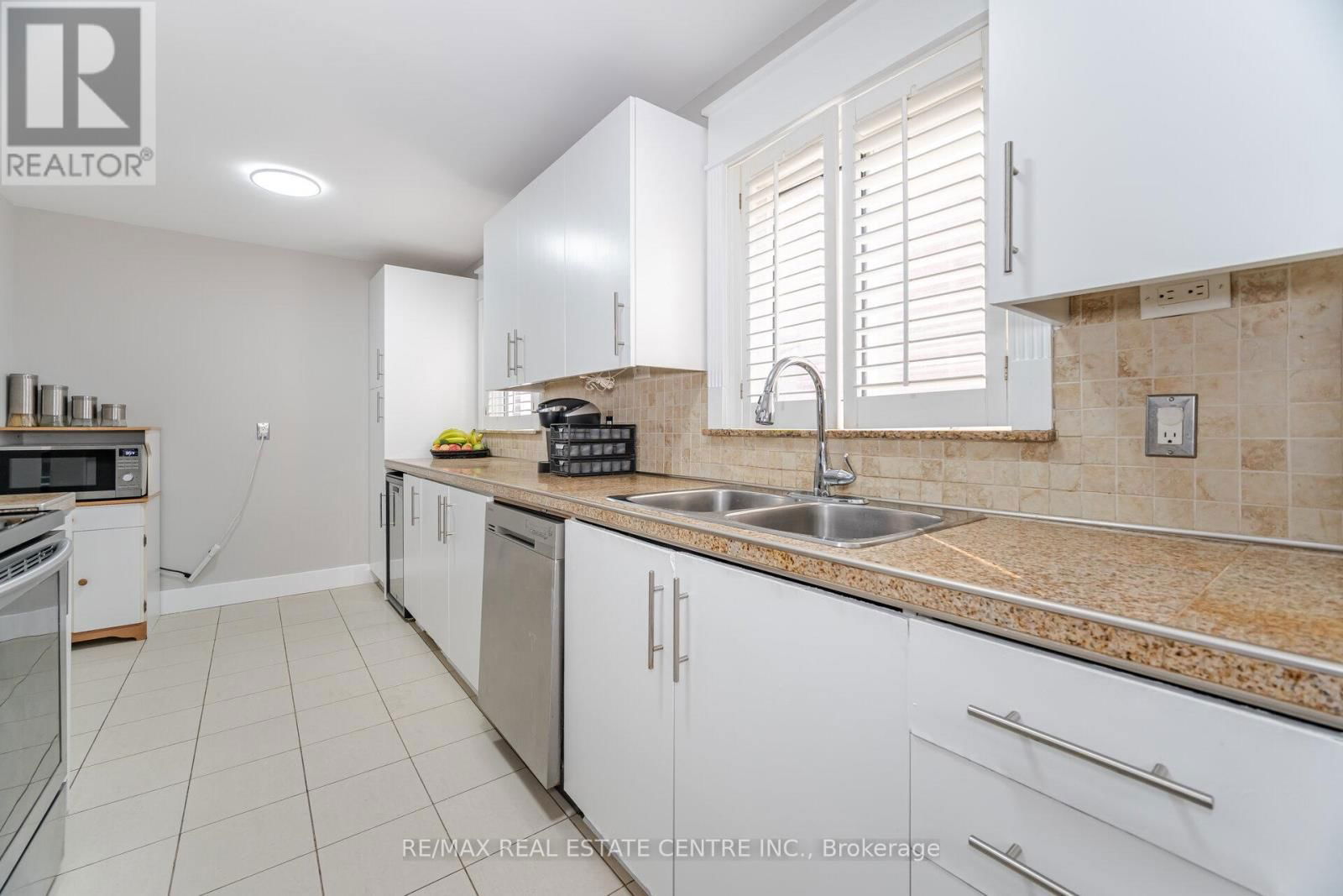 54 ROYAL PALM DRIVE Image 8