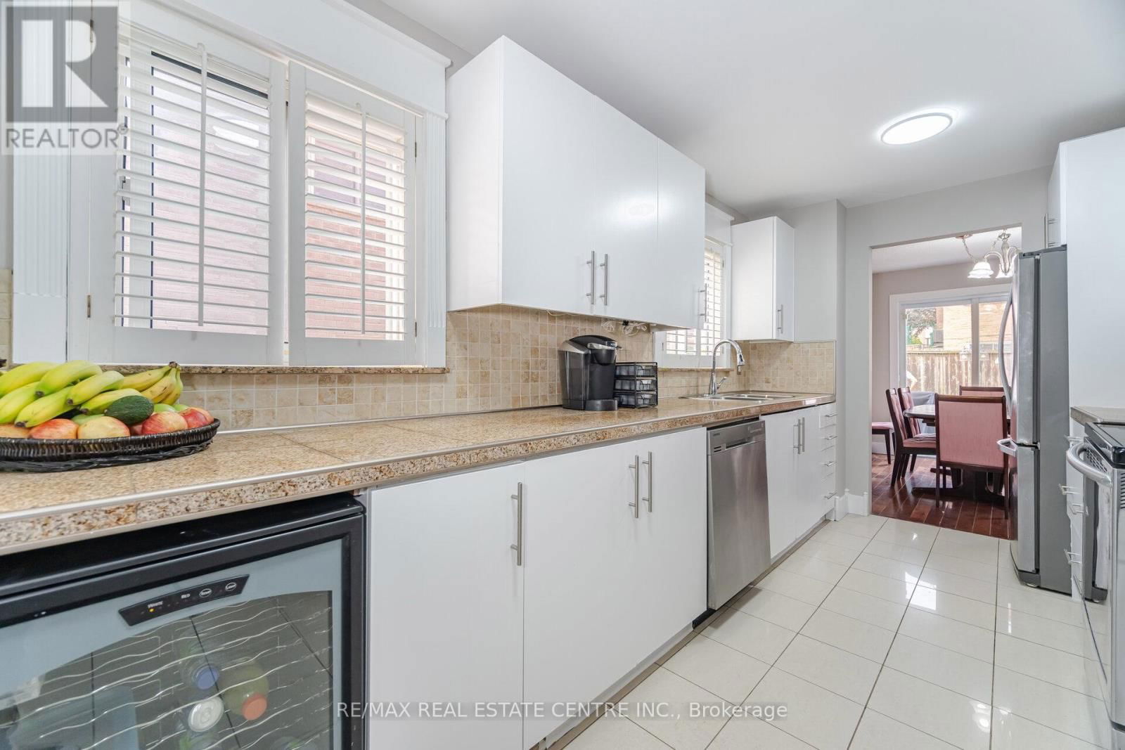 54 ROYAL PALM DRIVE Image 9