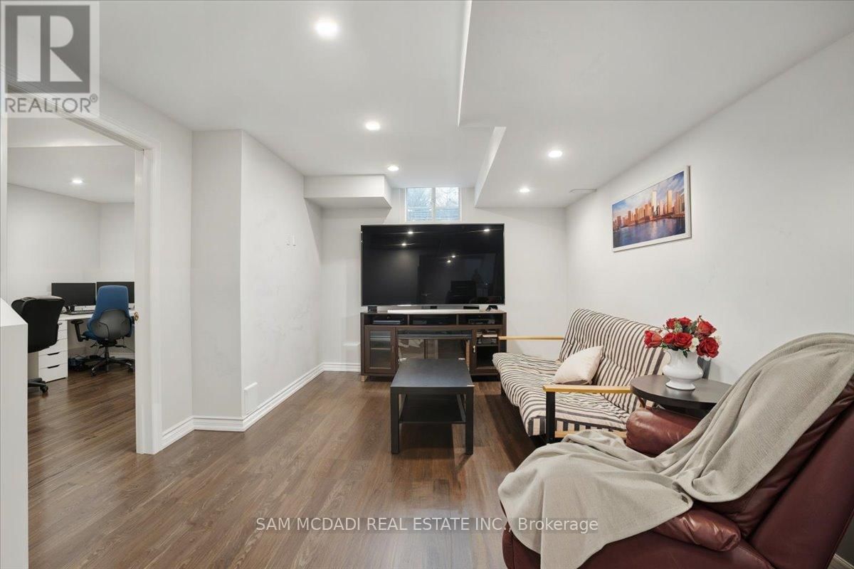 3957 JANICE DRIVE Image 24