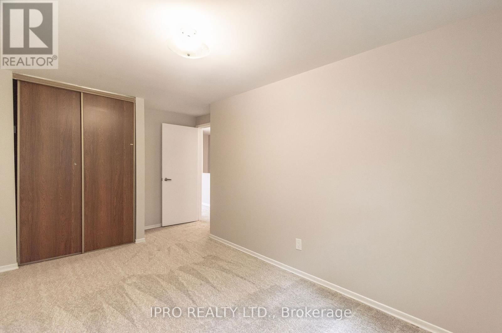 16 FRANKLIN COURT Image 16