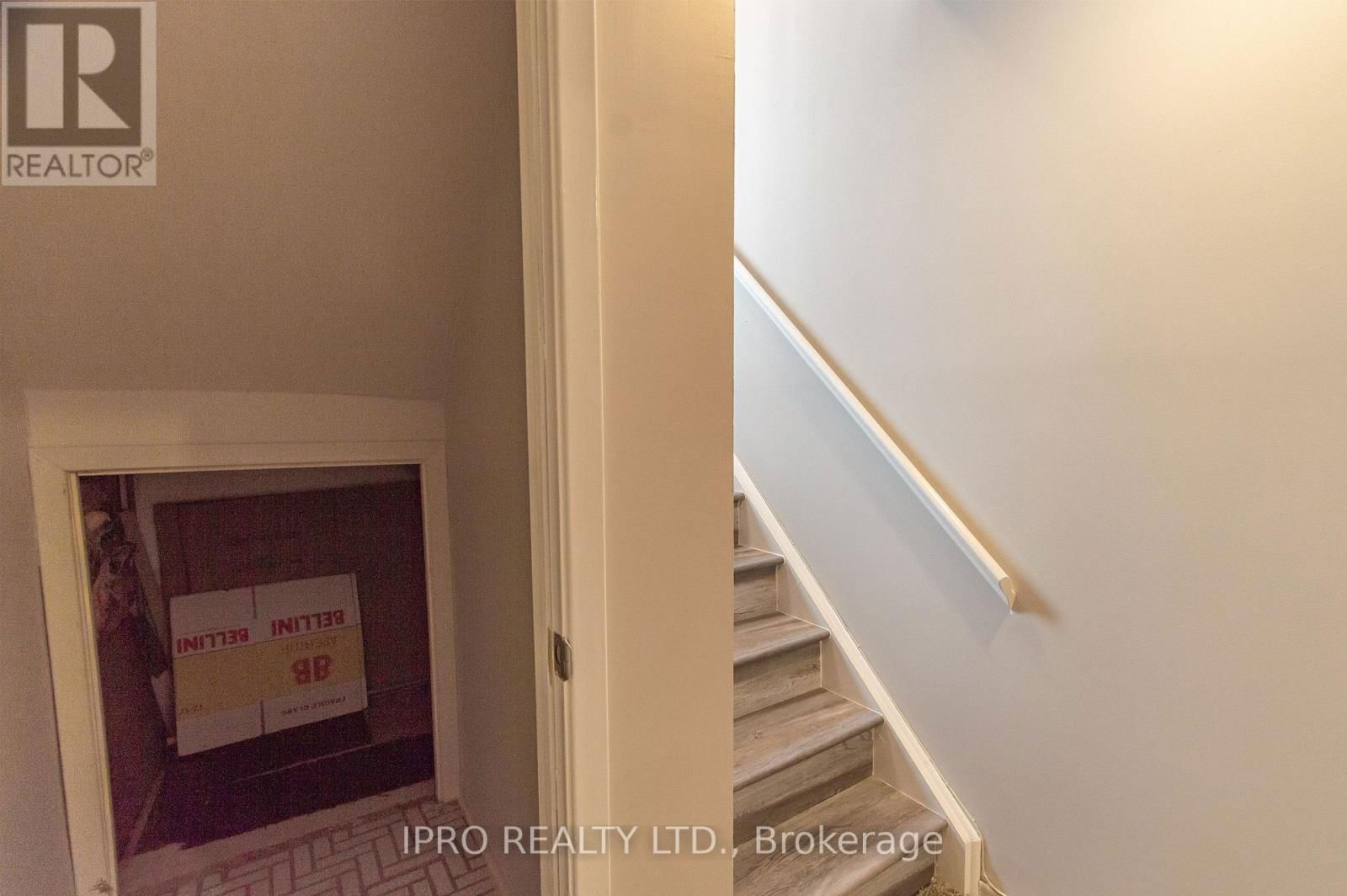 16 FRANKLIN COURT Image 22