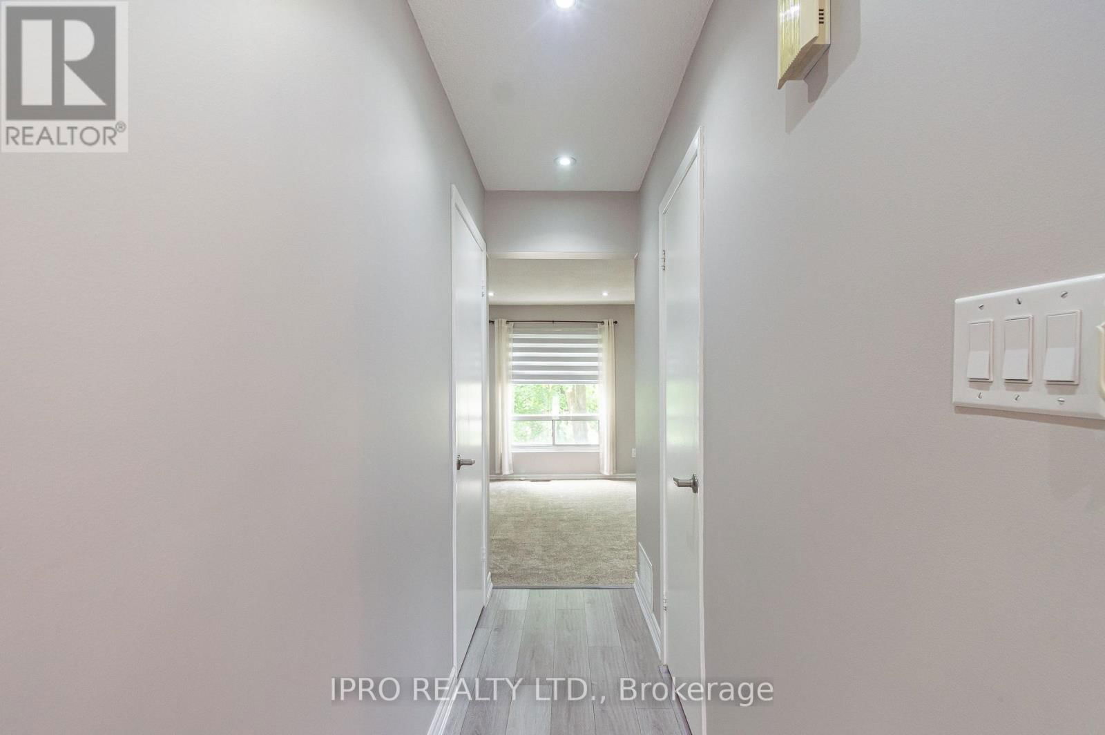 16 FRANKLIN COURT Image 7