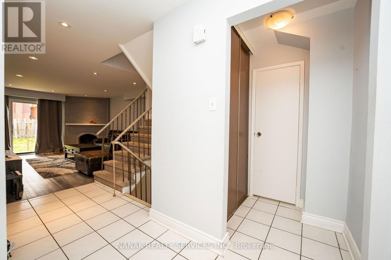 133 MURRAY ST STREET EAST Image 15
