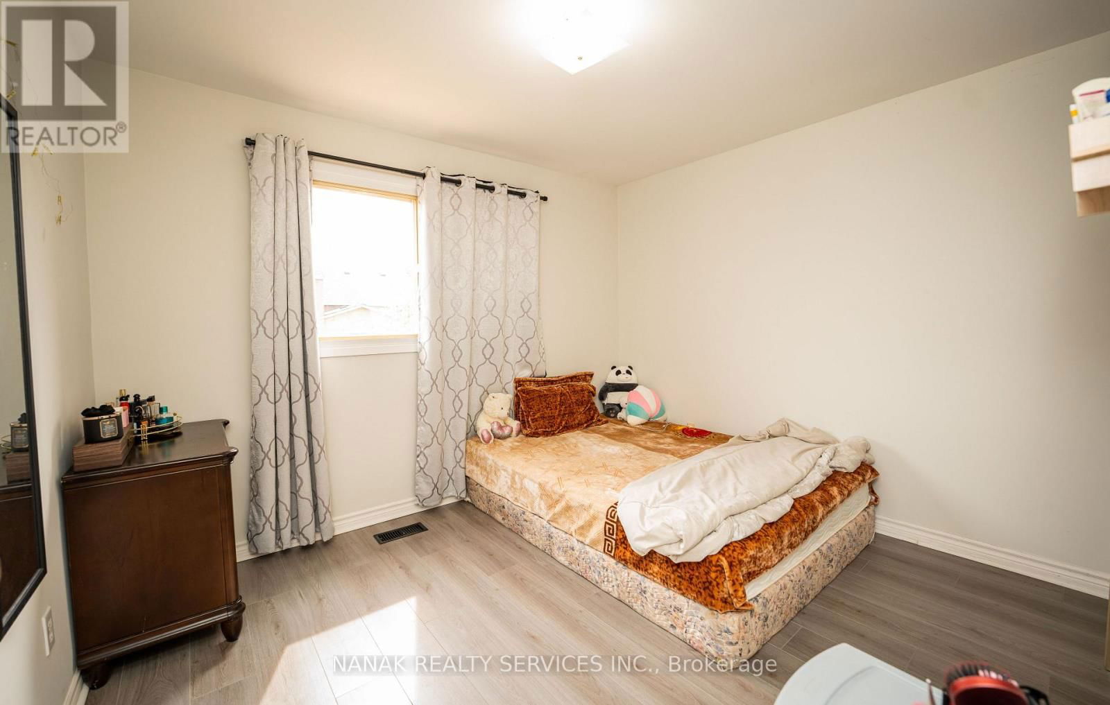 133 MURRAY ST STREET EAST Image 33