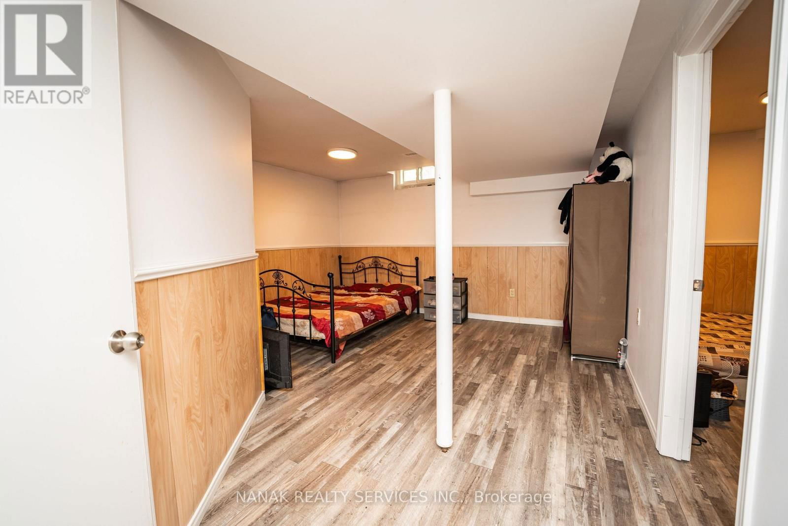 133 MURRAY ST STREET EAST Image 36