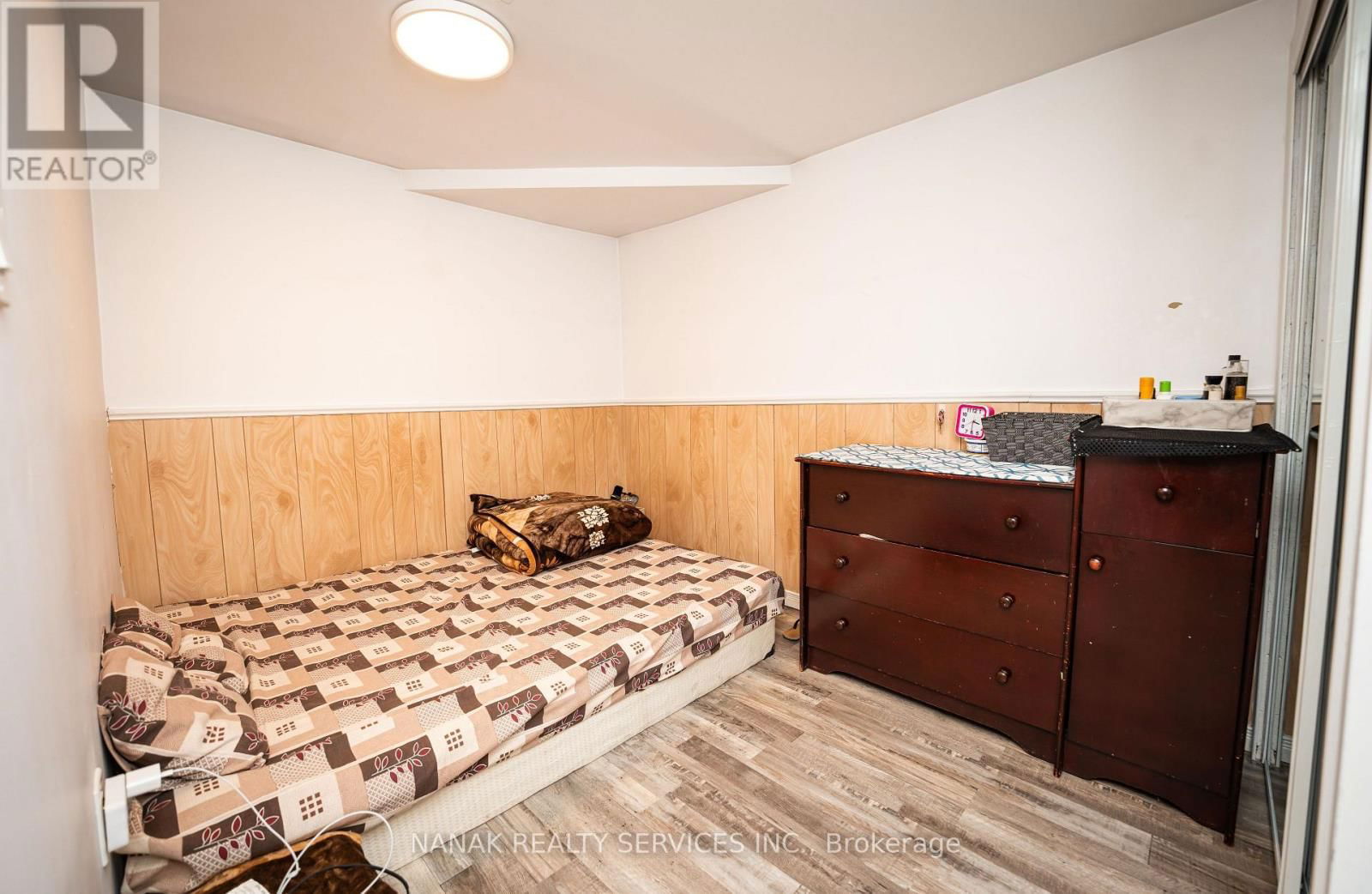 133 MURRAY ST STREET EAST Image 39
