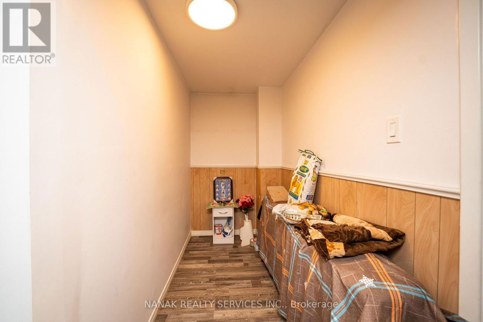 133 MURRAY ST STREET EAST Image 43