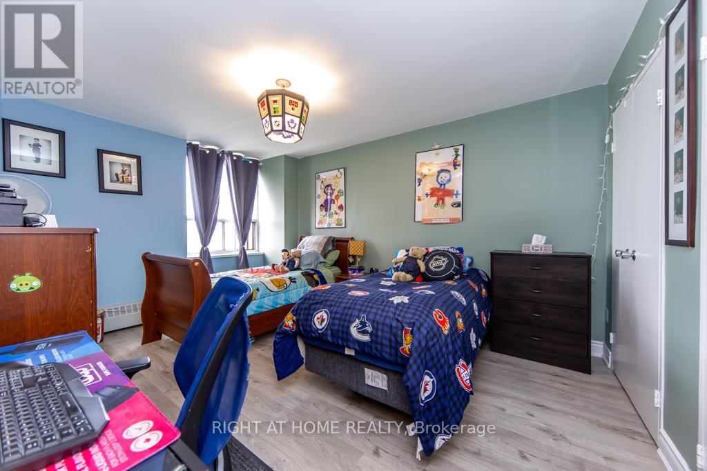 1103 - 9 FOUR WINDS DRIVE Image 18