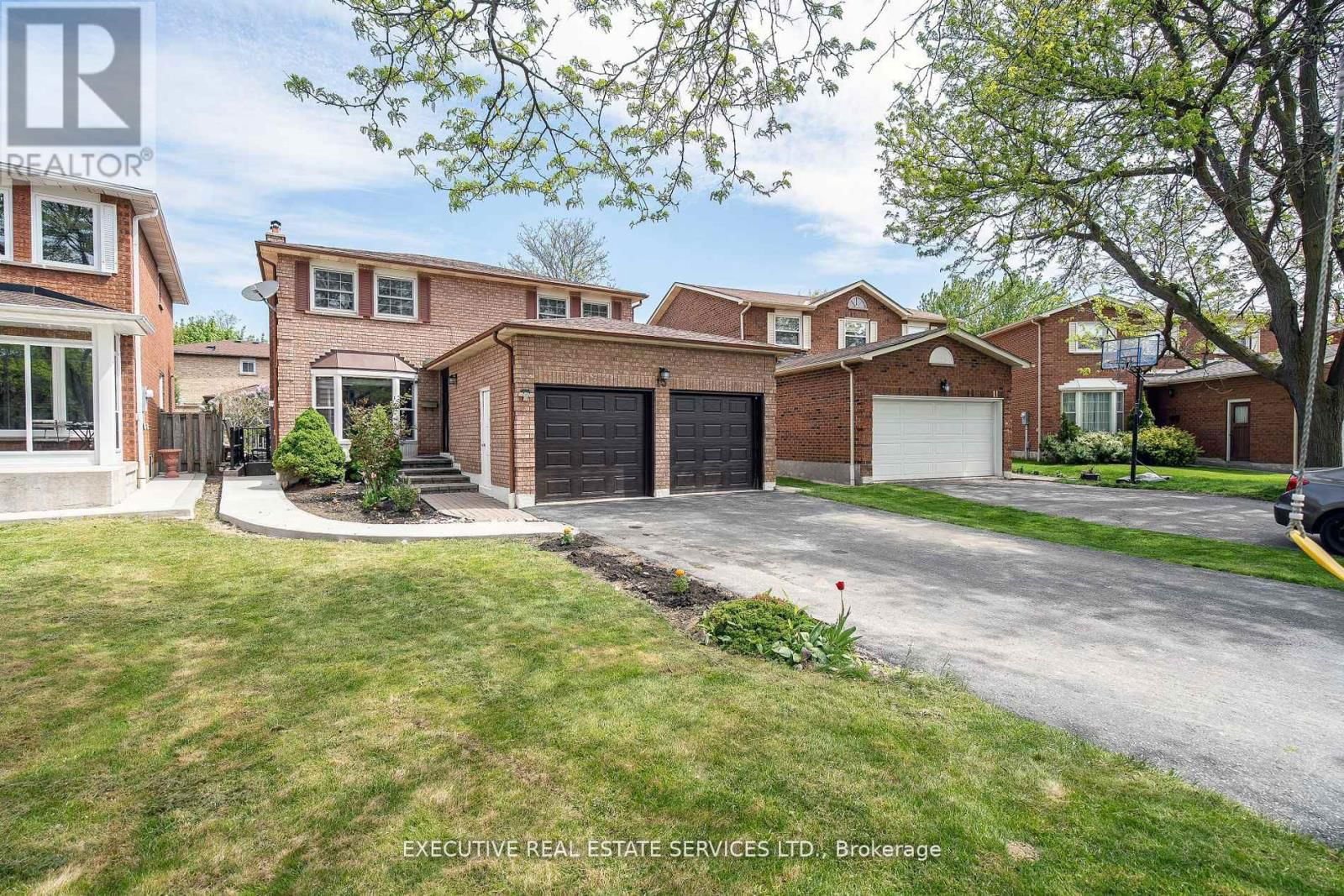 13 STILLWATER CRESCENT Image 3