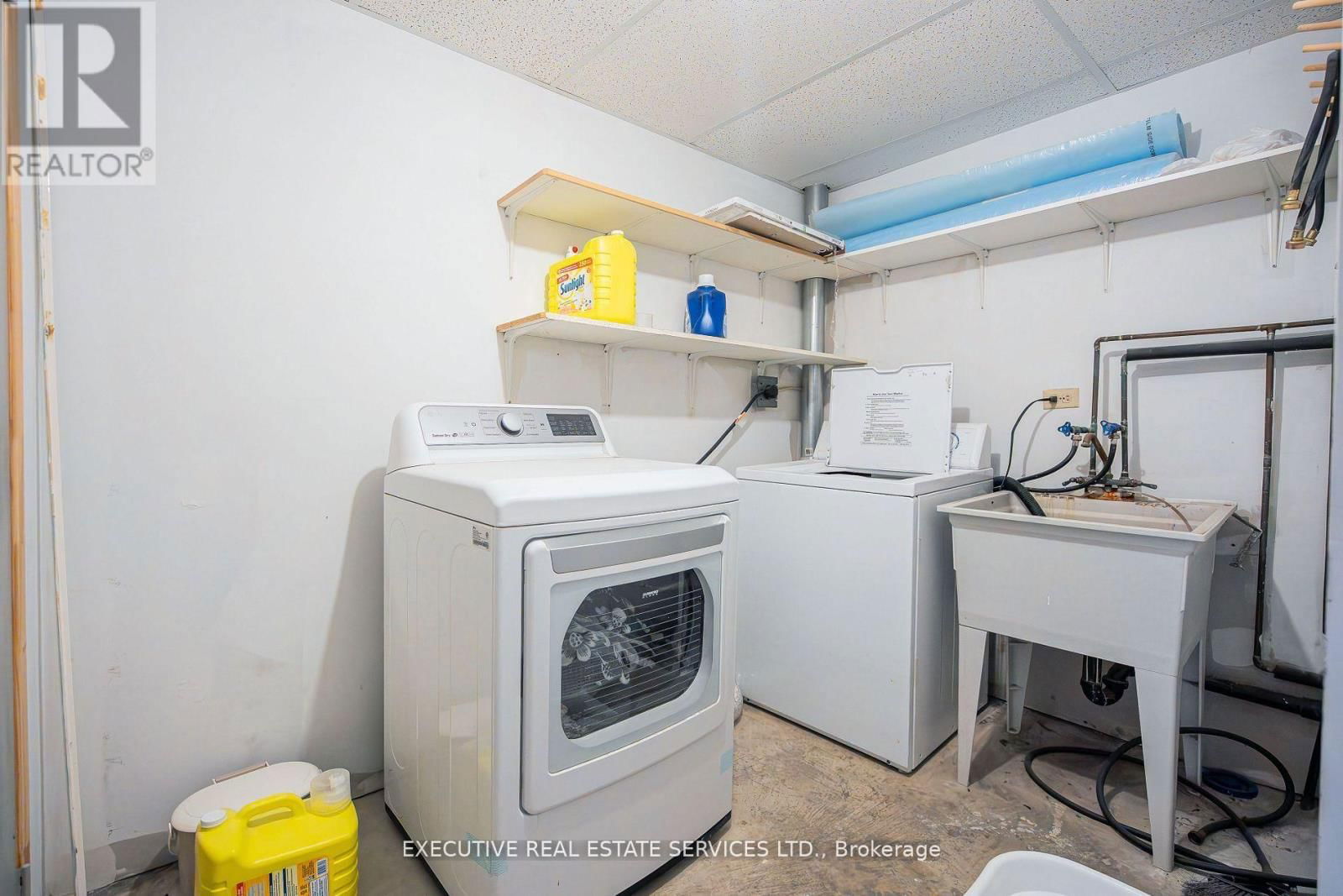 13 STILLWATER CRESCENT Image 36