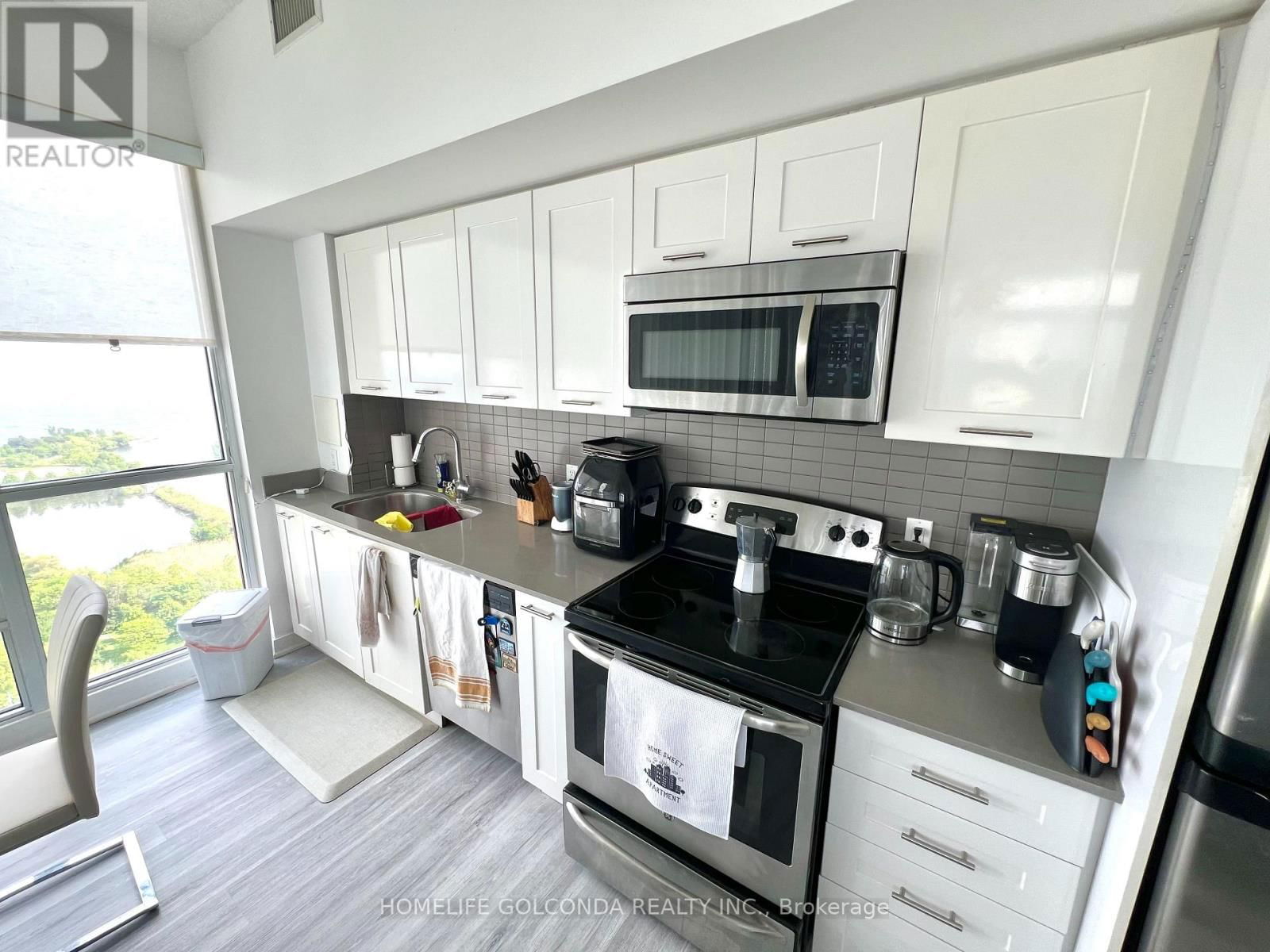 2909 - 2200 LAKESHORE BOULEVARD Image 2