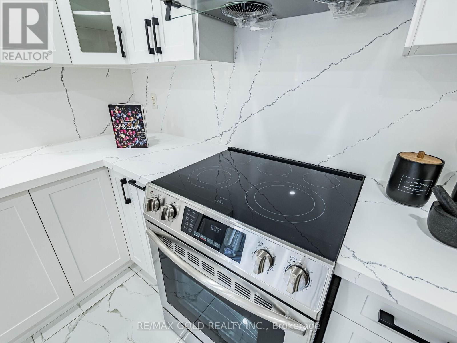 105 WOODHAVEN DRIVE Image 16