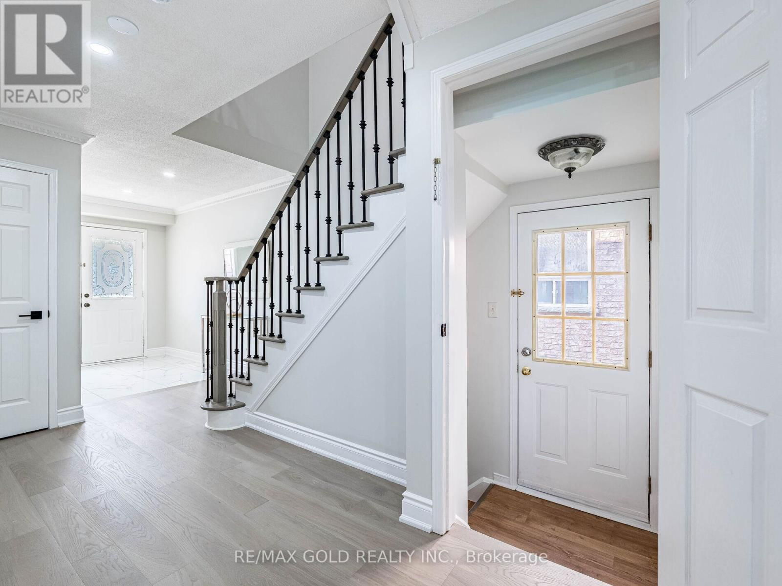 105 WOODHAVEN DRIVE Image 29