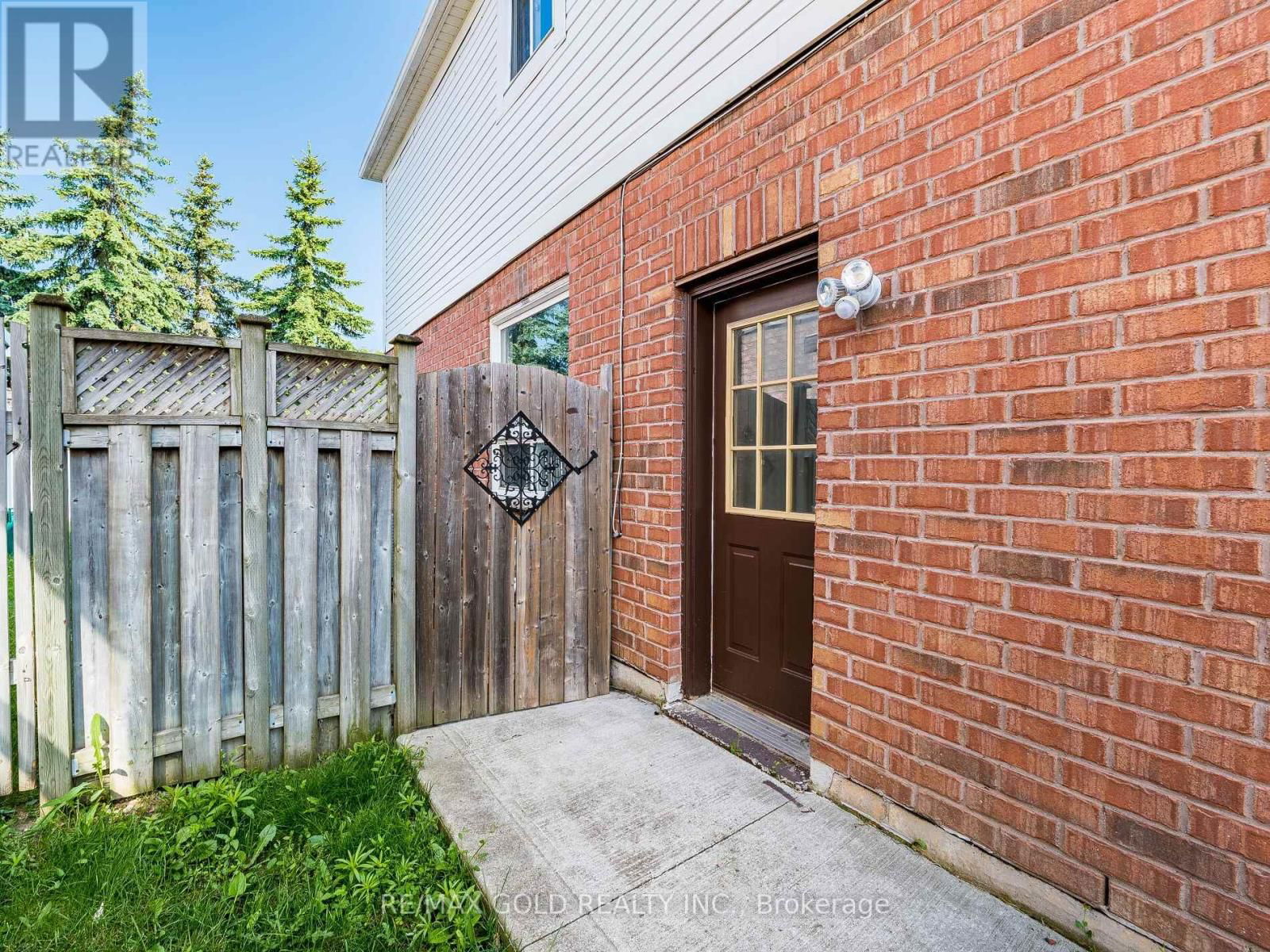 105 WOODHAVEN DRIVE Image 35