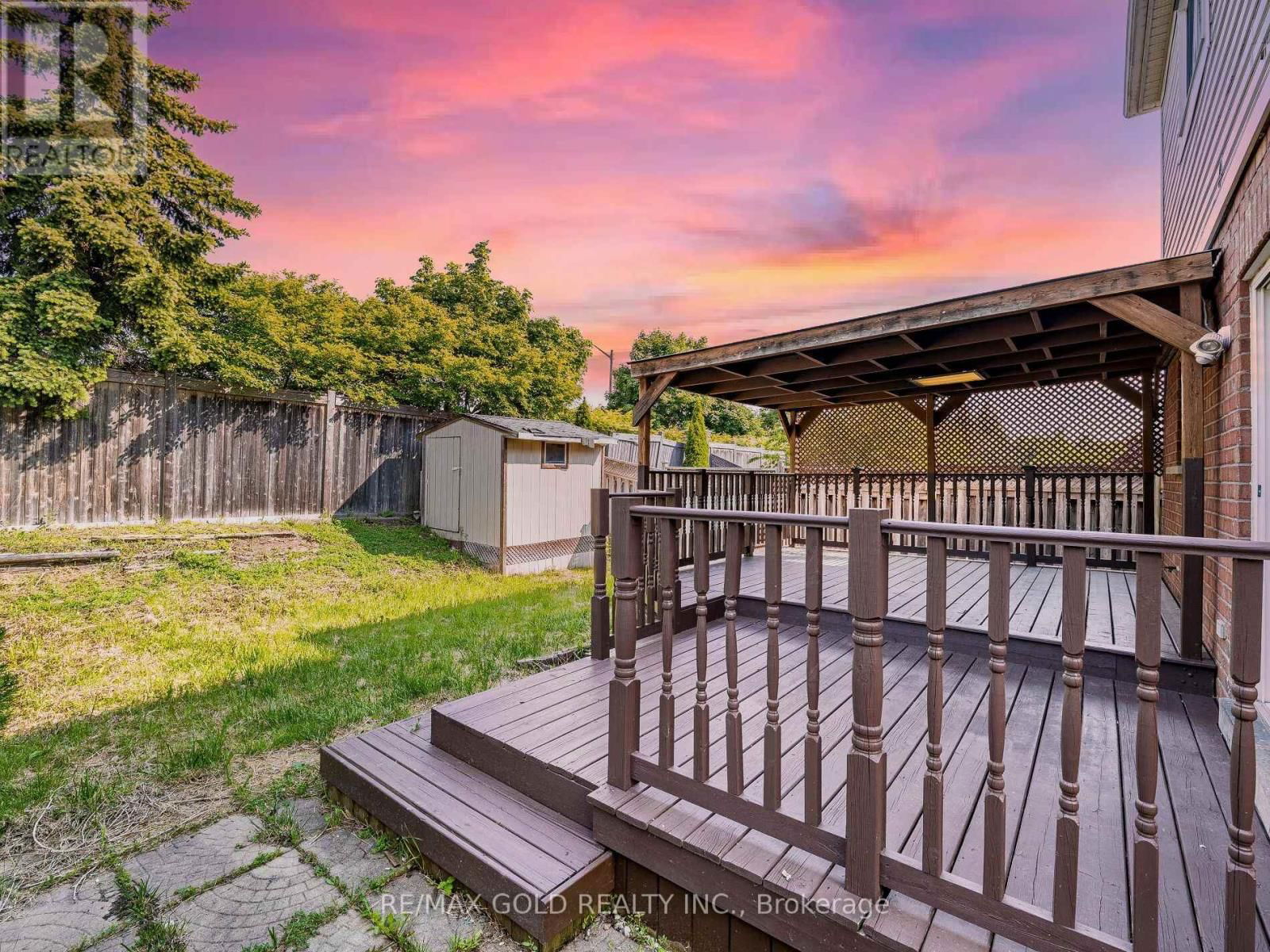 105 WOODHAVEN DRIVE Image 36