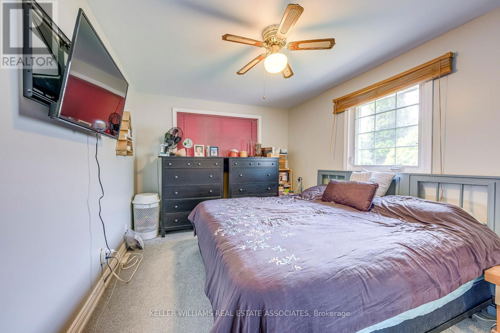 12 GULLIVER CRESCENT Image 14