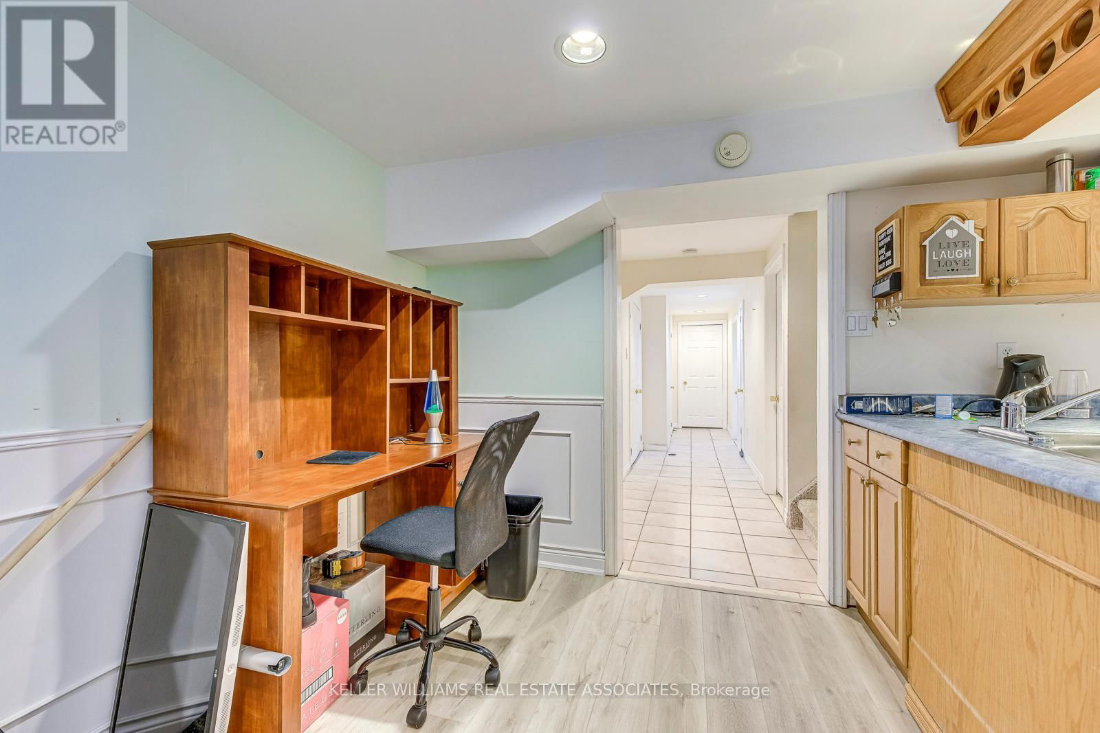 12 GULLIVER CRESCENT Image 26