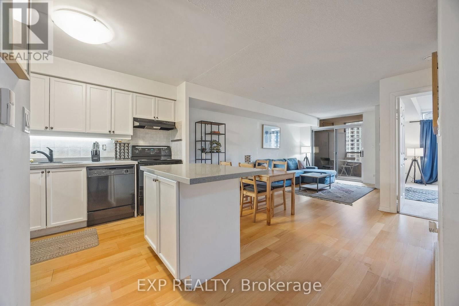 1202 - 3880 DUKE OF YORK BOULEVARD Image 8