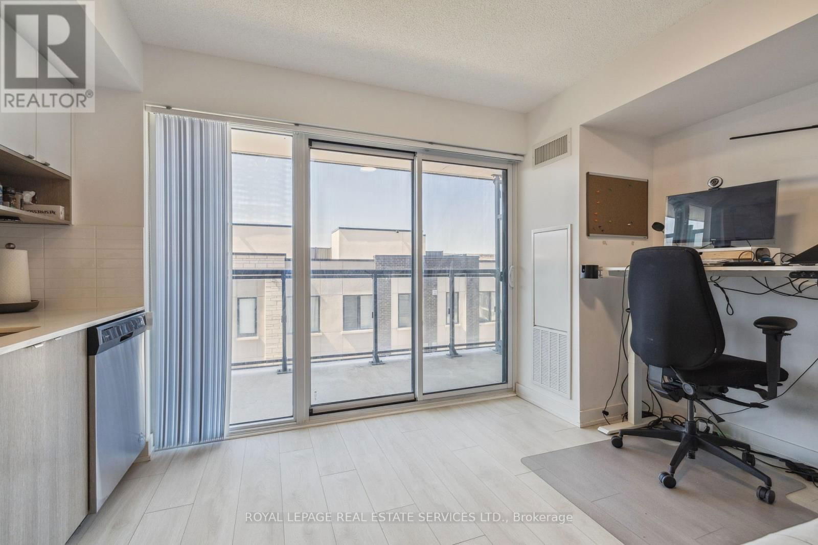 B429 - 1119 COOKE BOULEVARD Image 12