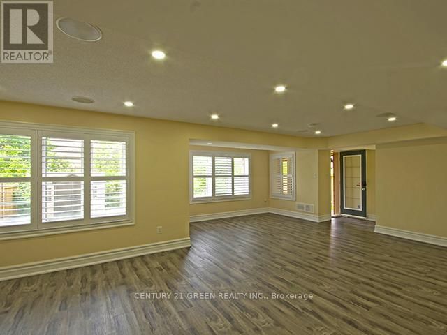 15 INTERLACKEN DRIVE Image 10