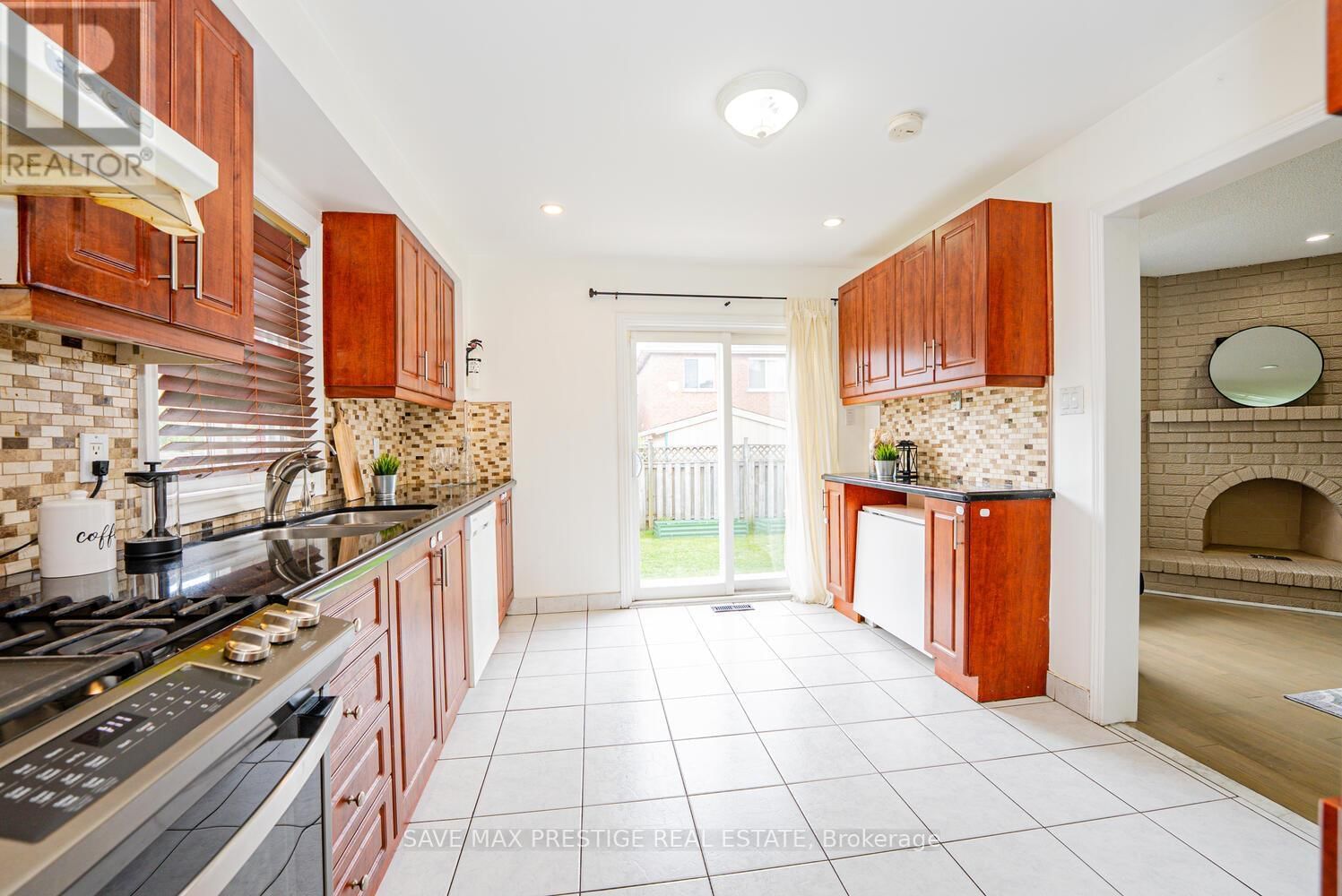 36 KENTUCKY DRIVE Image 14