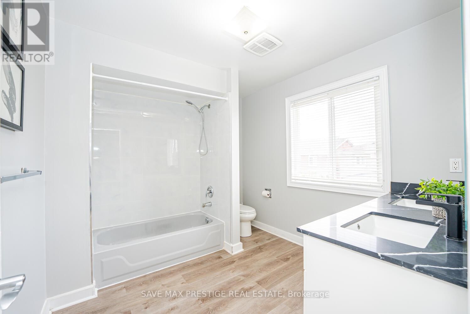 36 KENTUCKY DRIVE Image 23