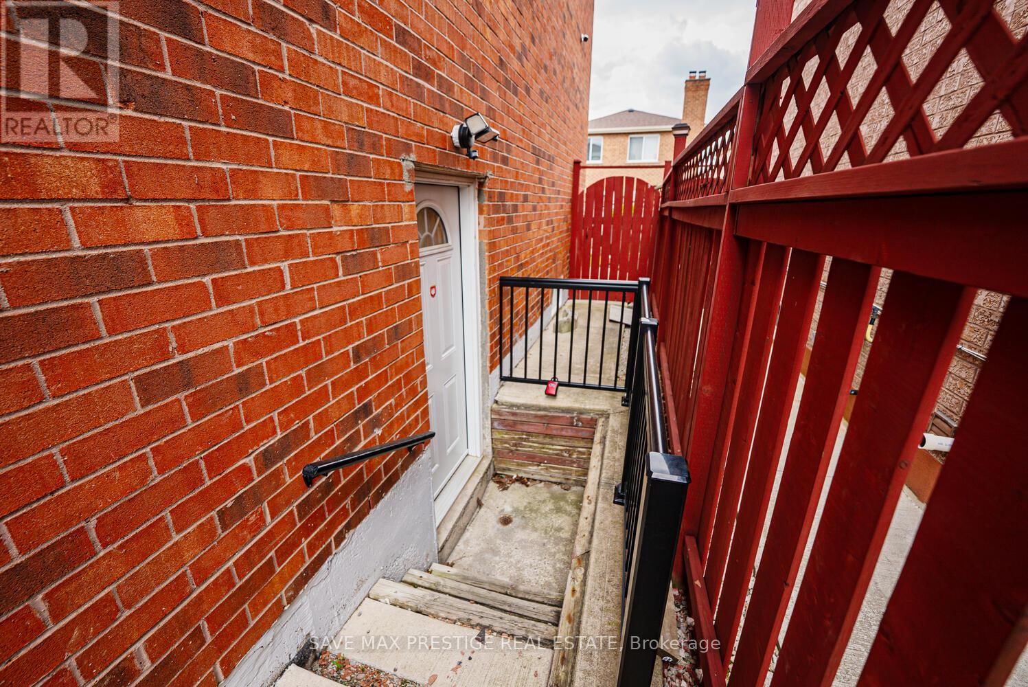 36 KENTUCKY DRIVE Image 33