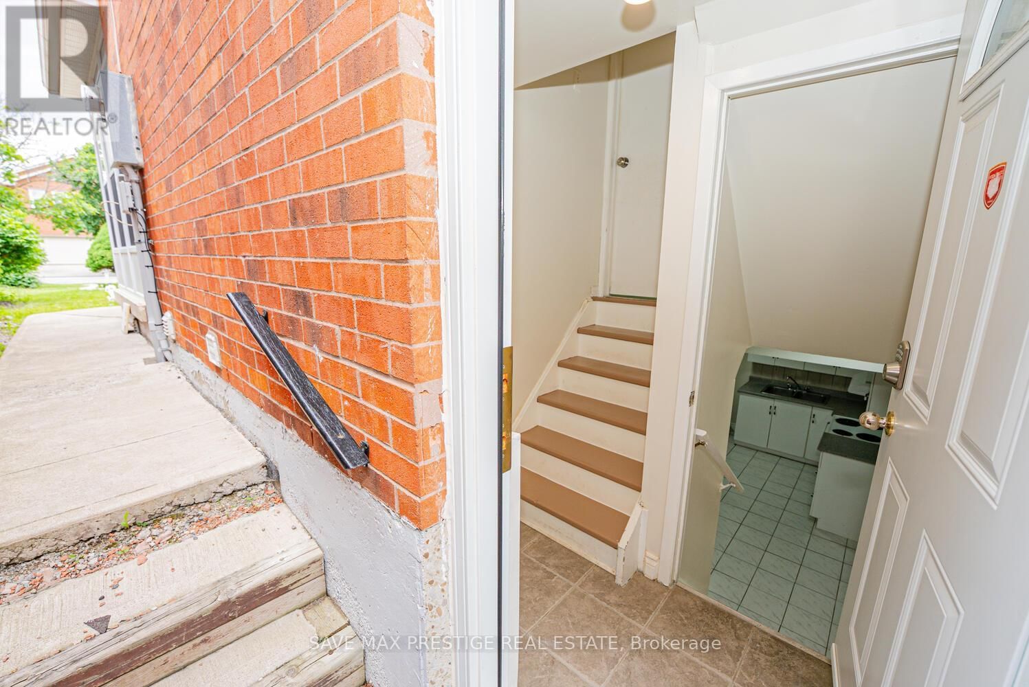 36 KENTUCKY DRIVE Image 34