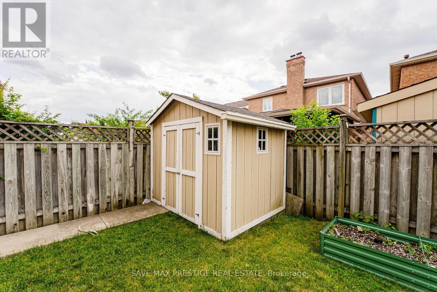 36 KENTUCKY DRIVE Image 48
