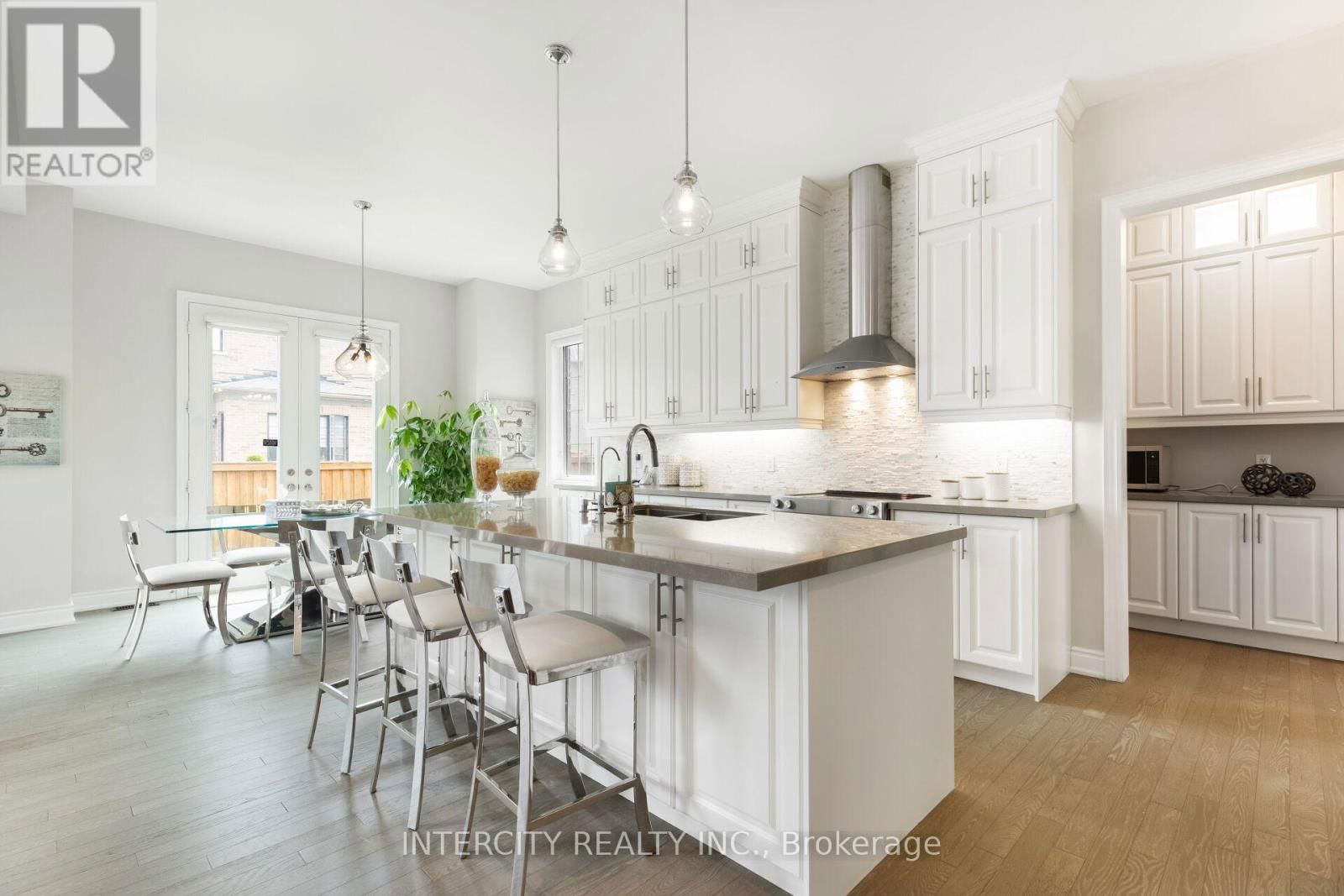 61 DEGREY DRIVE Image 30