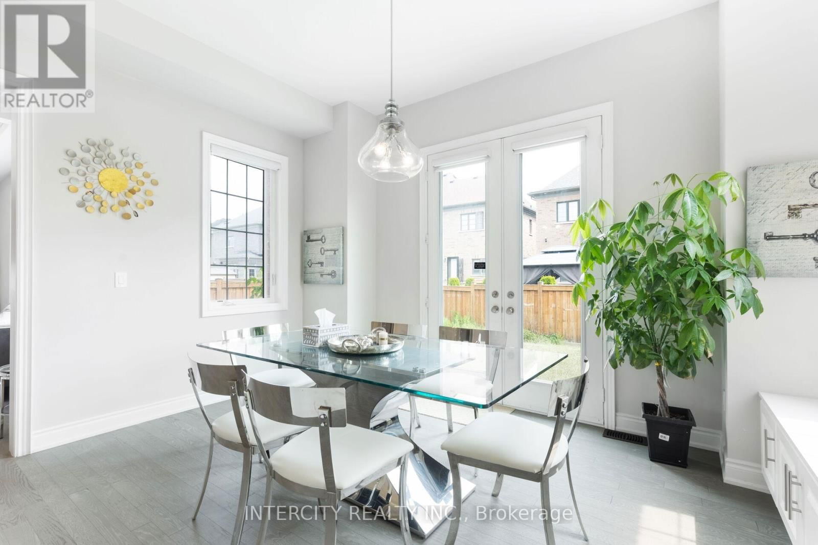 61 DEGREY DRIVE Image 33