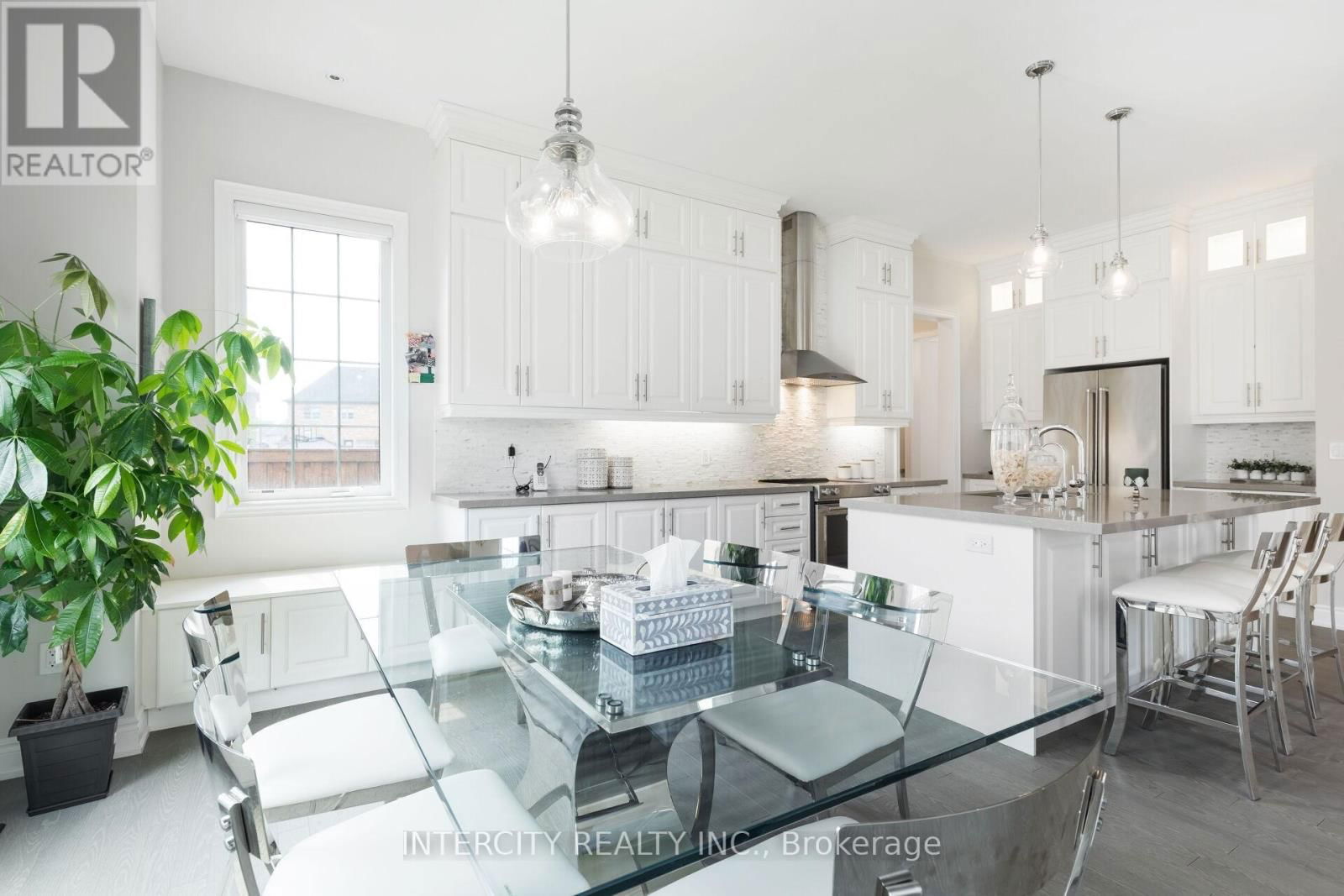 61 DEGREY DRIVE Image 34