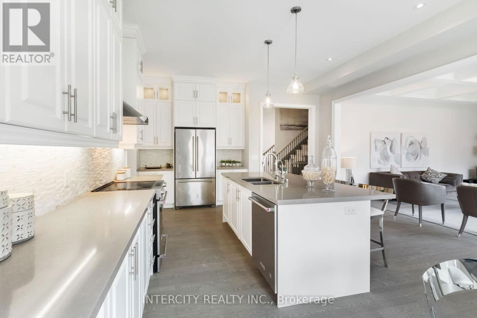 61 DEGREY DRIVE Image 36