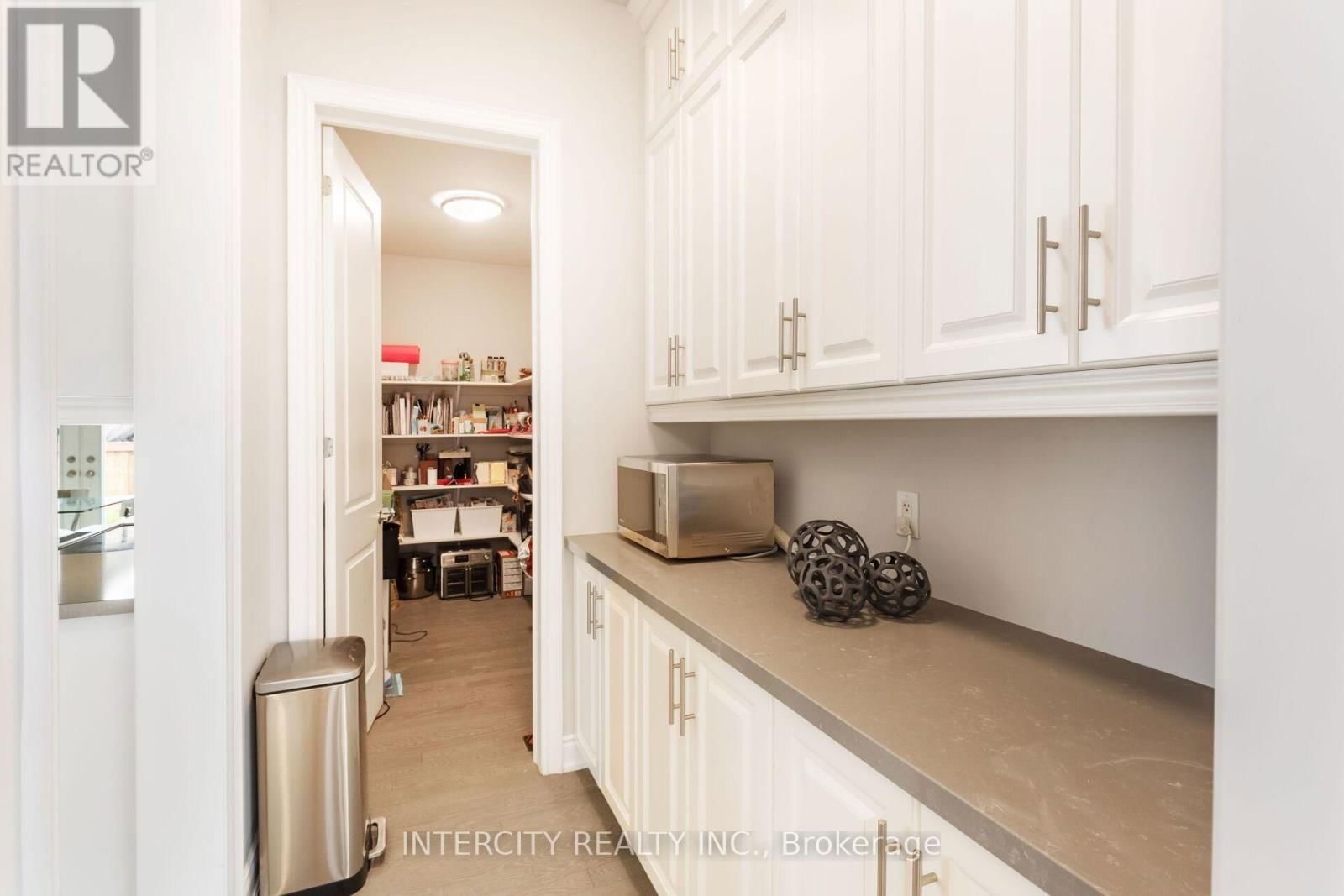 61 DEGREY DRIVE Image 40