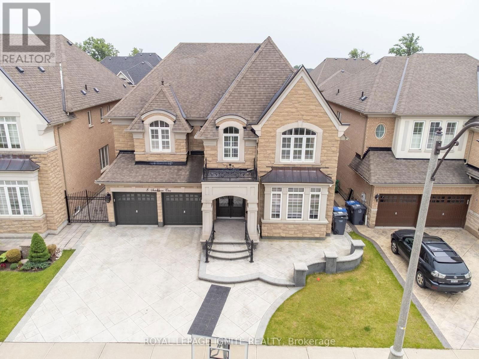 8 SCOTCHMERE CRESCENT Image 3