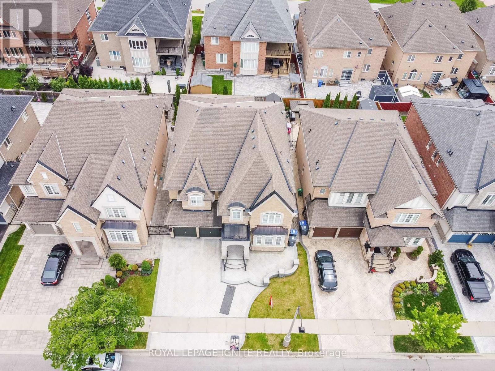8 SCOTCHMERE CRESCENT Image 40