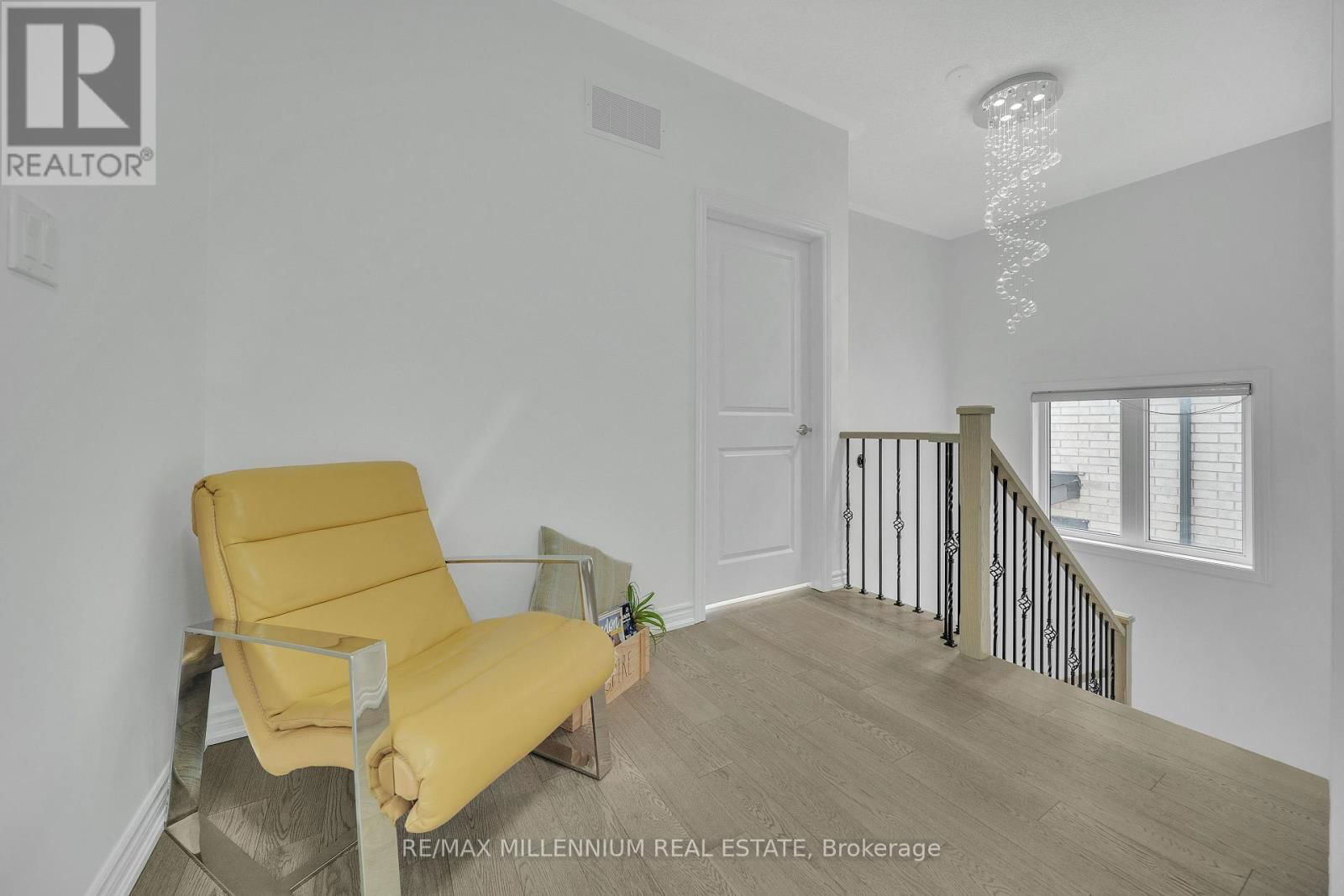 18 IDA TERRACE Image 25