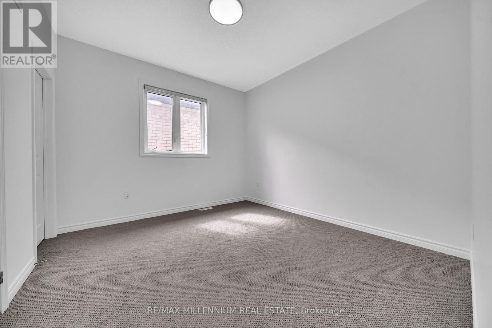 18 IDA TERRACE Image 40